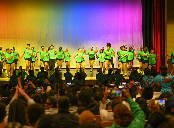 OMHSDance-00960