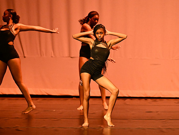 NTHSSeniorShowcase0208