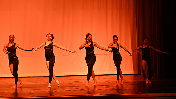 NTHSSeniorShowcase0354