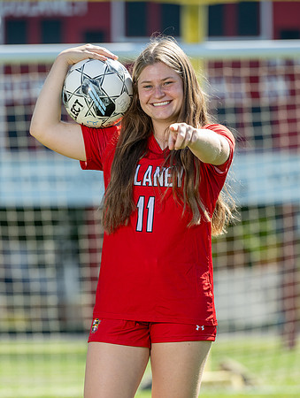 DulaneyWSoccer-00172