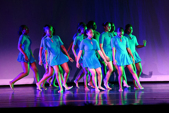 OMHSDance2670