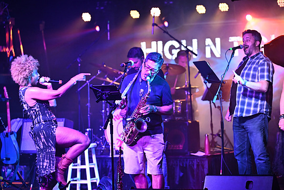 HighandTight-01493