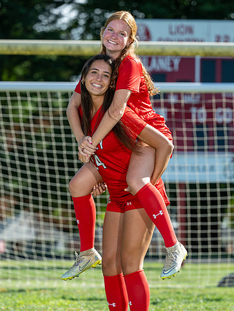 DulaneyWSoccer-00583