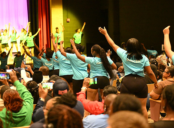 OMHSDance-00981