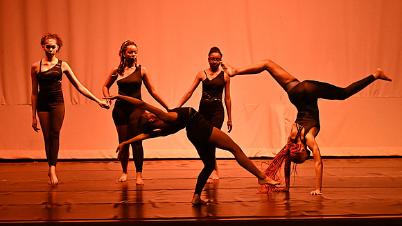 NTHSSeniorShowcase0309