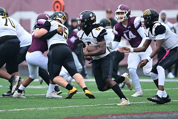 TowsonFB0097