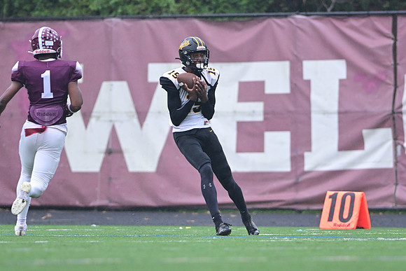TowsonFB0227