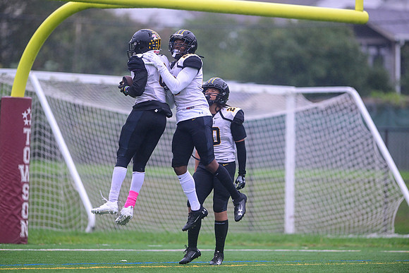 TowsonFB0339