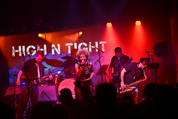HighandTight-00901