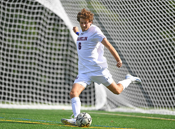 Towson-v-FranklinSoccer0003