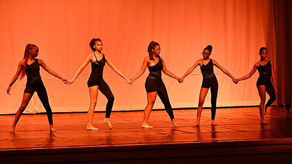 NTHSSeniorShowcase0352