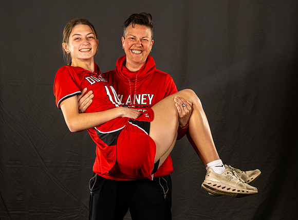 DulaneyLax00823