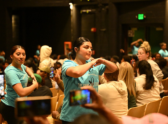 OMHSDance-00999
