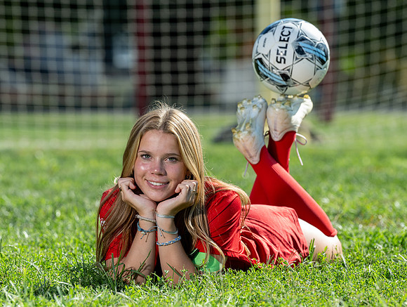 DulaneyWSoccer-00361