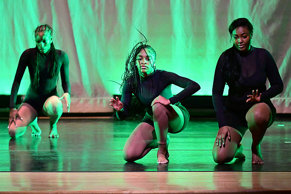 OMHSdance-0263