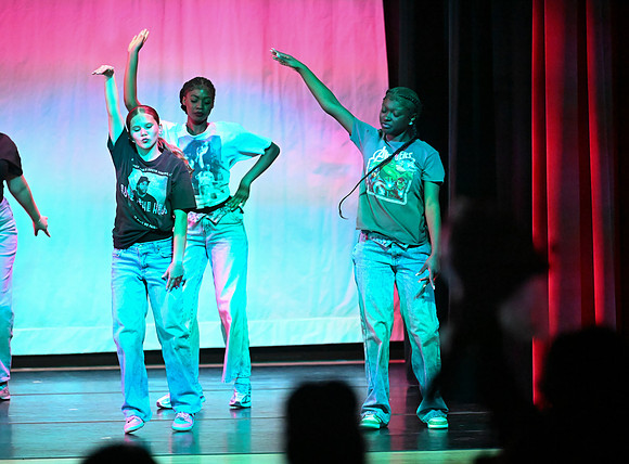OMHSDance-02028