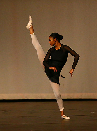 NewTownHolidayDance19-101