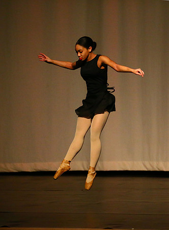 NewTownHolidayDance19-103