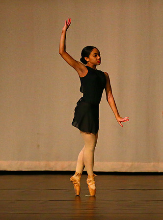 NewTownHolidayDance19-113