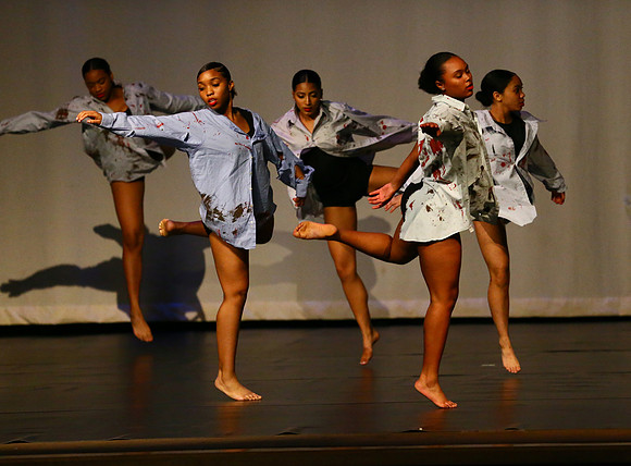 NewTownHolidayDance19-33
