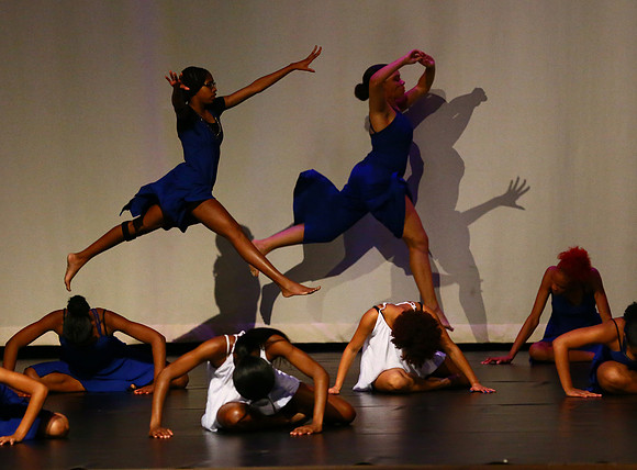 NewTownHolidayDance19-55