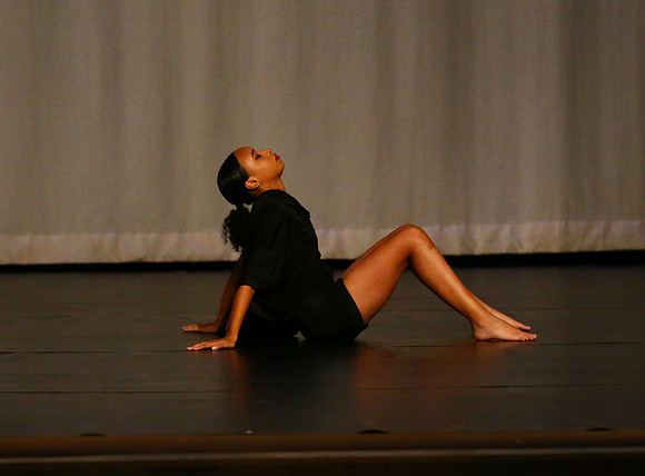 NewTownHolidayDance19-77