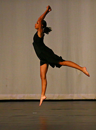 NewTownHolidayDance19-86
