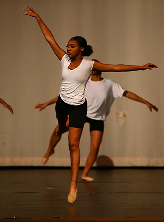 NewTownHolidayDance19-165