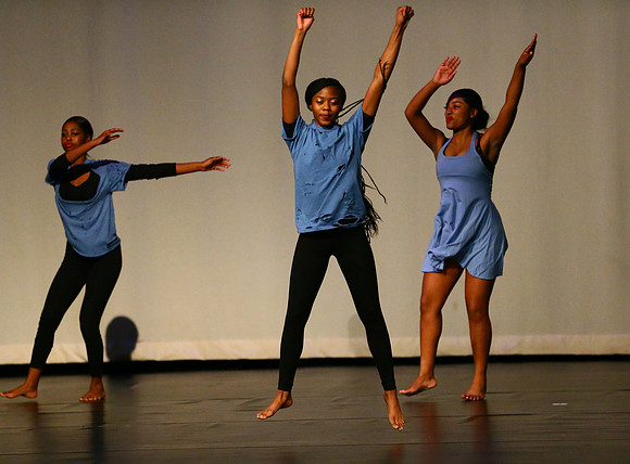 NewTownHolidayDance19-181