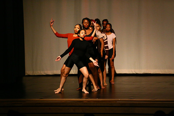 NewTownHolidayDance19-130