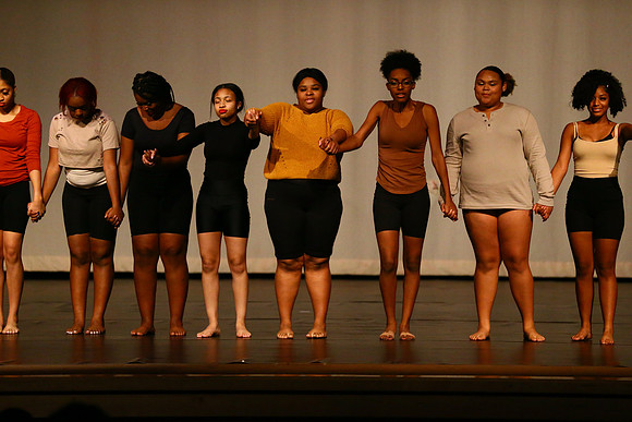 NewTownHolidayDance19-133