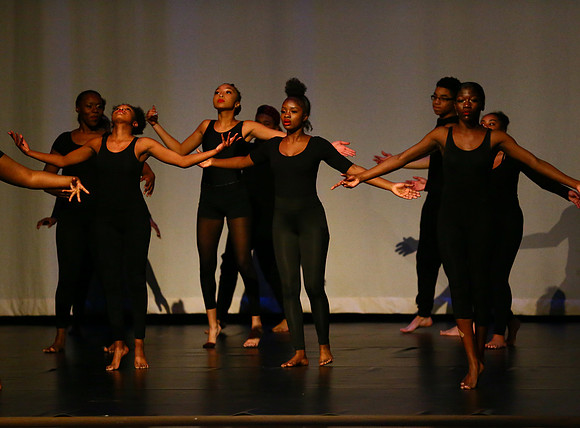 NewTownHolidayDance19-135