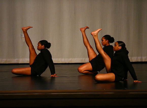 NewTownHolidayDance19-199