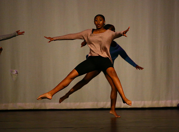 NewTownHolidayDance19-227
