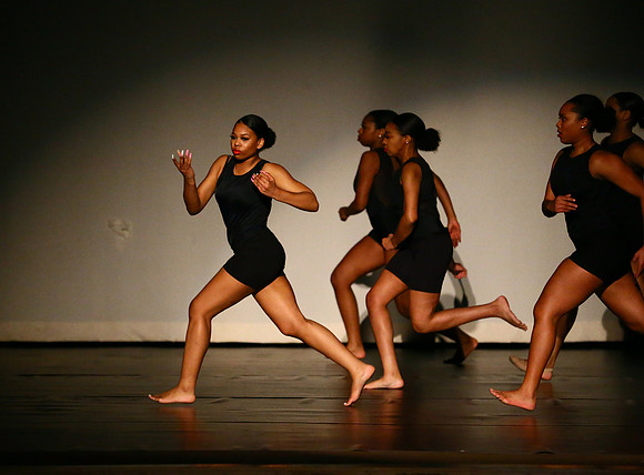 NewTownHolidayDance19-2459