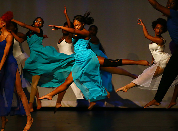 NewTownHolidayDance19-2469