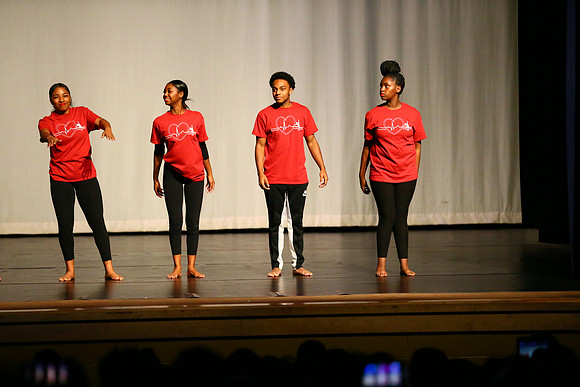 NewTownHolidayDance19-2595