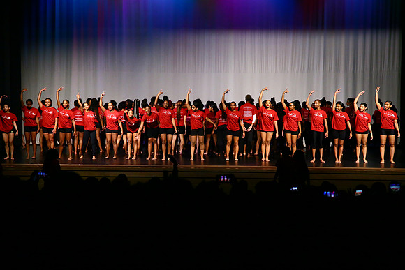 NewTownHolidayDance19-2508