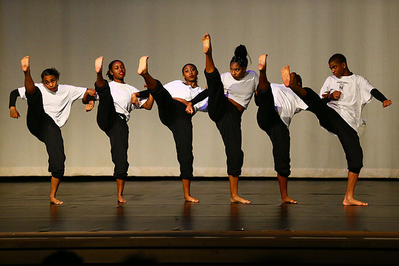 NewTownHolidayDance19-2521