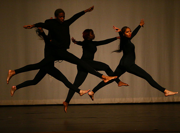 NewTownHolidayDance19-2534