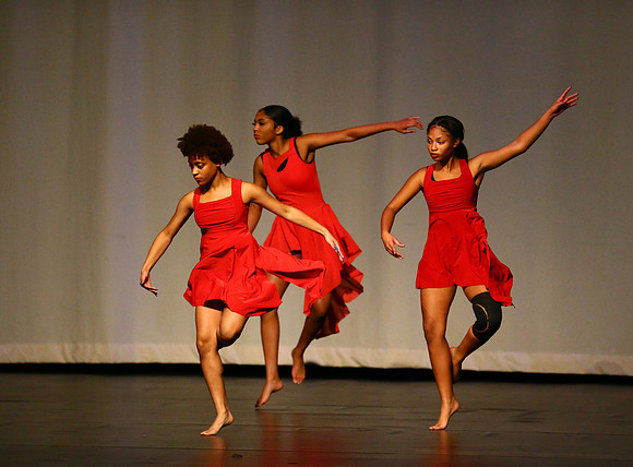 NewTownHolidayDance19-2543