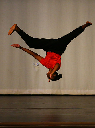 NewTownHolidayDance19-2555