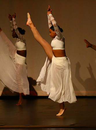 NewTownHolidayDance19-2566