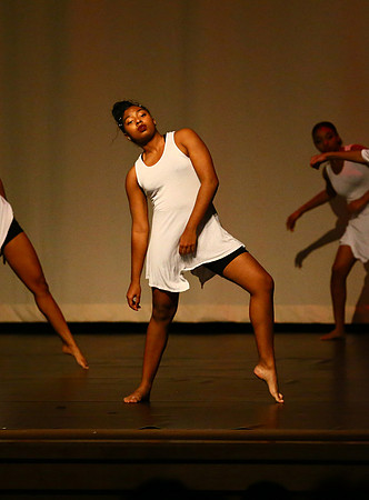 NewTownHolidayDance19-2571