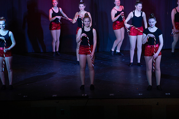 HolidayDance201925