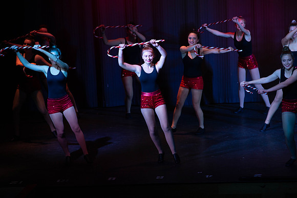 HolidayDance201927