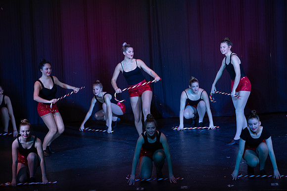HolidayDance201928