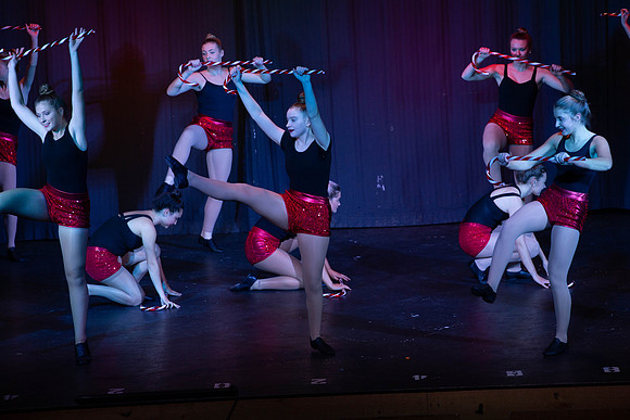 HolidayDance201930