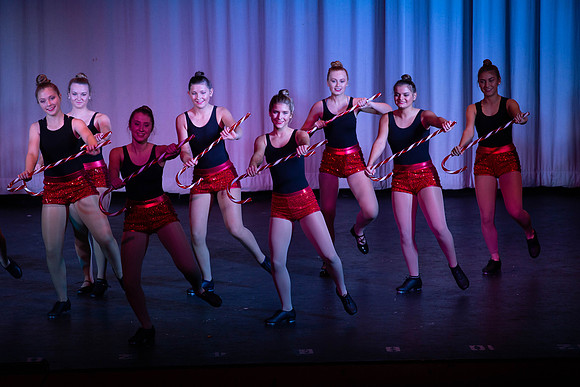 HolidayDance201947