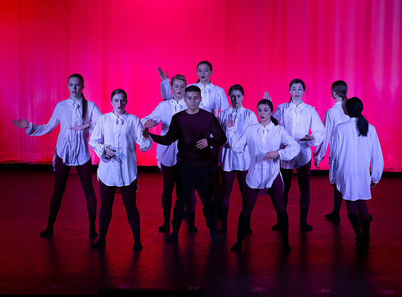 HolidayDance201961
